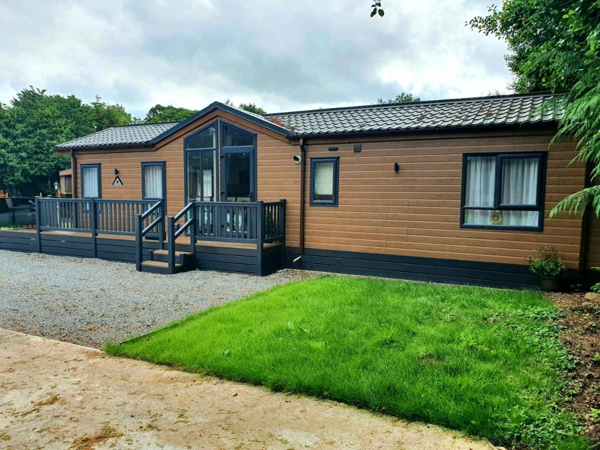 Grand Eagles Luxury Lodge, Auchterarder Perth Exterior foto